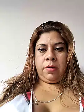 Laura-Hernandez online show from January 10, 2025, 3:54 pm