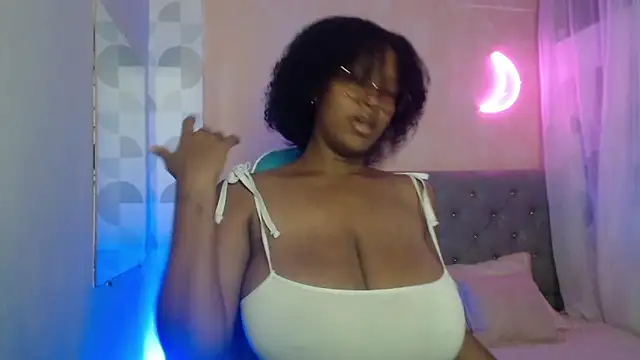 ebony colombian online show from January 8, 2025, 12:40 am