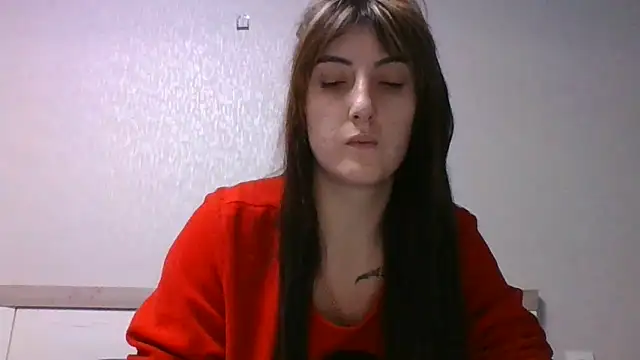 Moniic Moon online show from January 17, 2025, 3:39 pm