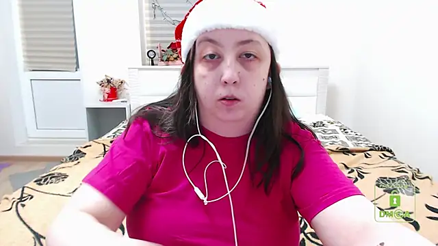 cute and hot online show from December 23, 2024, 12:53 pm