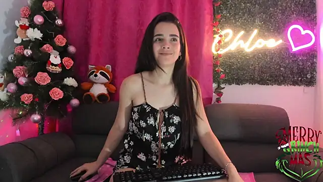 Chloesmithx  online show from December 19, 2024, 10:29 pm