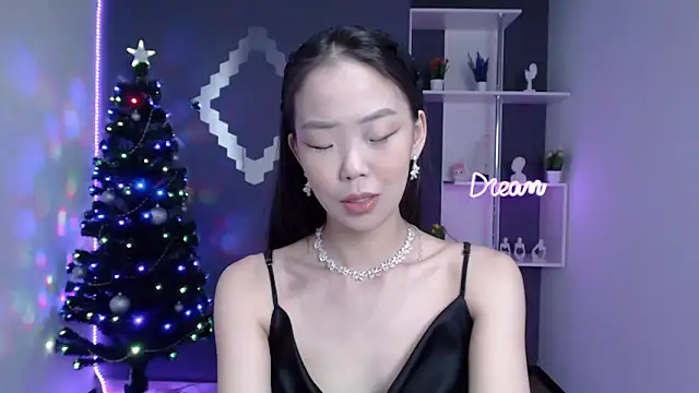 DreamyFairy online show from December 16, 2024, 4:20 am