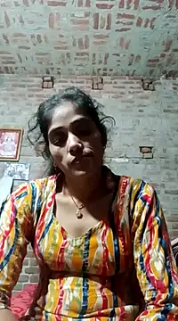 Niki-Verma online show from November 25, 2024, 7:44 pm