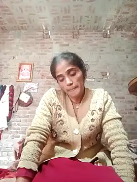 Niki-Verma online show from December 16, 2024, 5:24 am