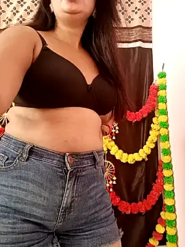 cute-mahek online show from November 24, 2024, 8:11 am