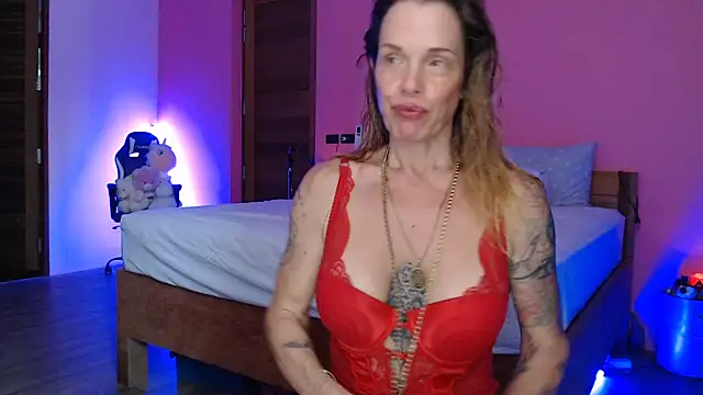 selenafitmusclemommy online show from December 16, 2024, 5:24 am