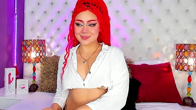 Tania Red online show from November 20, 2024, 9:01 pm