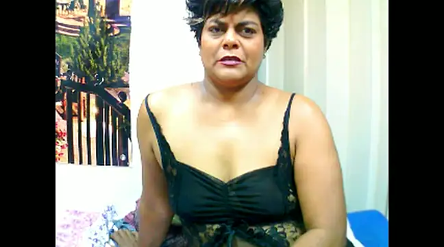 indianCherryPie online show from November 27, 2024, 6:47 pm