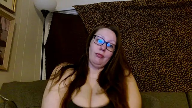 fallonangelxo online show from January 13, 2025, 2:11 am