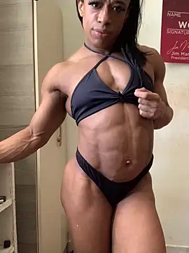 princessofmuscles online show from November 24, 2024, 5:21 pm