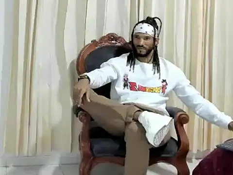 KarlMarley1 online show from December 25, 2024, 4:11 am