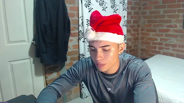 JaxonHart  online show from December 24, 2024, 5:38 pm