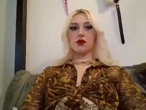 gothbimbo420666 online show from December 17, 2024, 8:22 pm