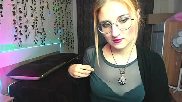 Miss Elsa  online show from November 24, 2024, 3:32 am