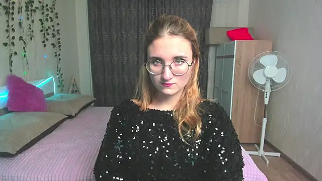 Miss Elsa  online show from December 4, 2024, 2:50 am