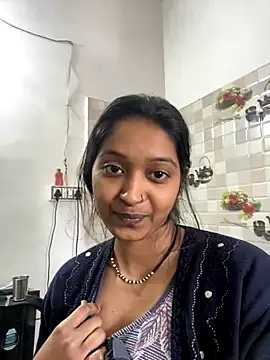 sweetIndiangirl92 online show from November 30, 2024, 3:19 am