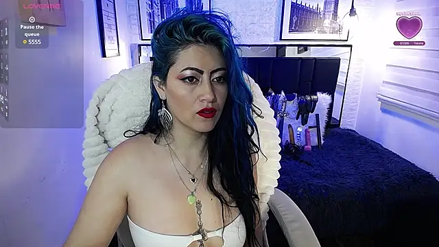 scarleth blue online show from January 4, 2025, 2:46 am