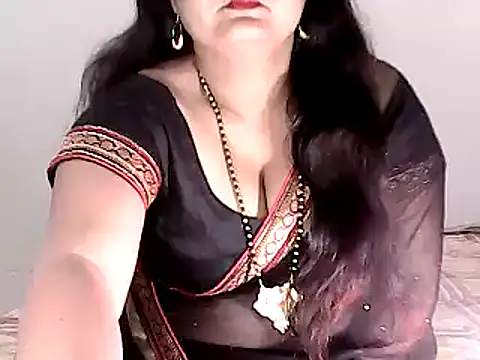 BABITA DARLING online show from January 4, 2025, 2:31 pm