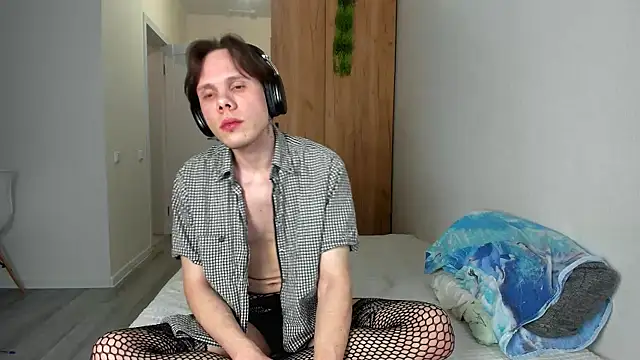 Alfie twink online show from January 14, 2025, 12:42 am