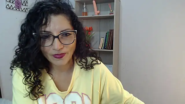 arianna ros3 online show from December 30, 2024, 3:36 pm