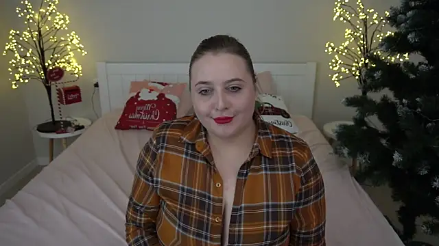 RichQueenn online show from December 23, 2024, 12:21 pm