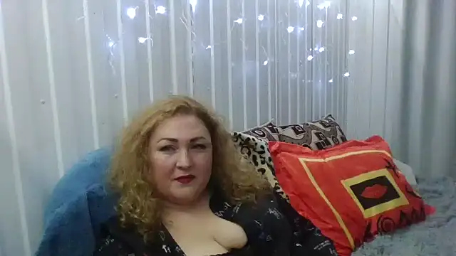 LadyLyxxxe online show from January 2, 2025, 8:34 pm