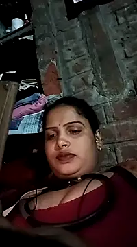 Hot-Nayna online show from December 31, 2024, 5:05 am