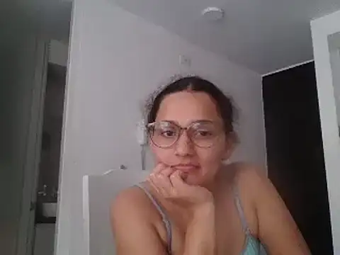 queensexy x online show from February 6, 2025, 4:52 pm