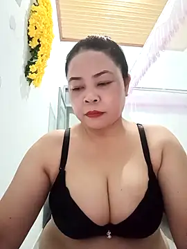 Baby-bigtits2024 online show from February 8, 2025, 12:53 pm