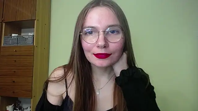 LooveELLYx online show from December 9, 2024, 2:45 pm