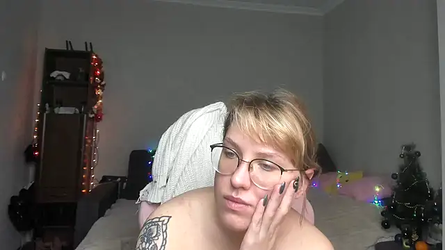 Reginasmilee online show from December 23, 2024, 2:47 am