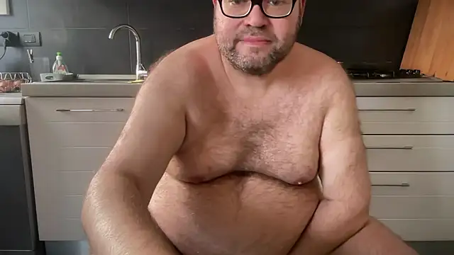 theitalianbear online show from November 19, 2024, 2:12 pm