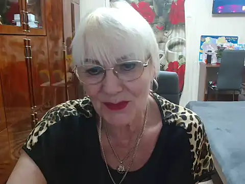 JenaCheim online show from November 22, 2024, 8:31 pm