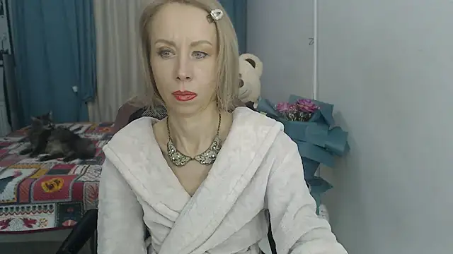 LuxuryNika online show from December 17, 2024, 4:11 pm