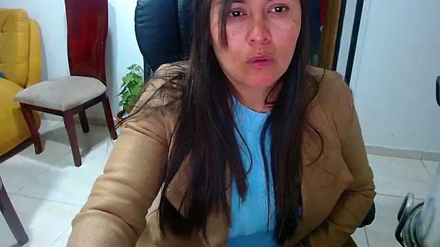 Ixchel Anaid online show from December 15, 2024, 12:36 am