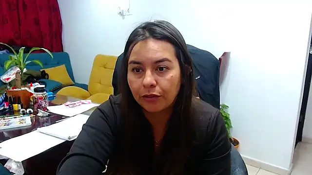 Ixchel Anaid online show from November 25, 2024, 10:37 pm