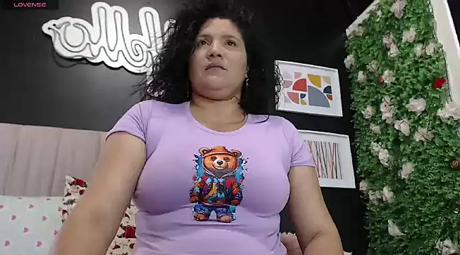 Sharloth milf online show from December 17, 2024, 8:54 pm