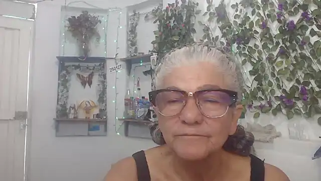 FunnyGrandma online show from November 20, 2024, 4:21 pm