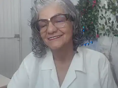 FunnyGrandma online show from January 9, 2025, 9:22 am