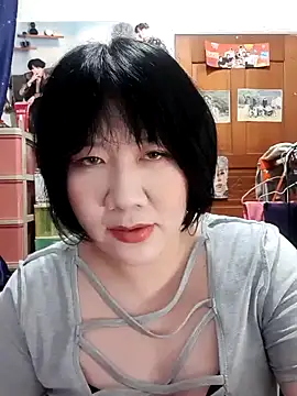 cindy01113520 online show from December 15, 2024, 3:26 am