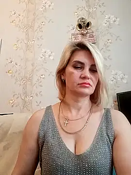 JennyOMay online show from December 2, 2024, 4:04 am