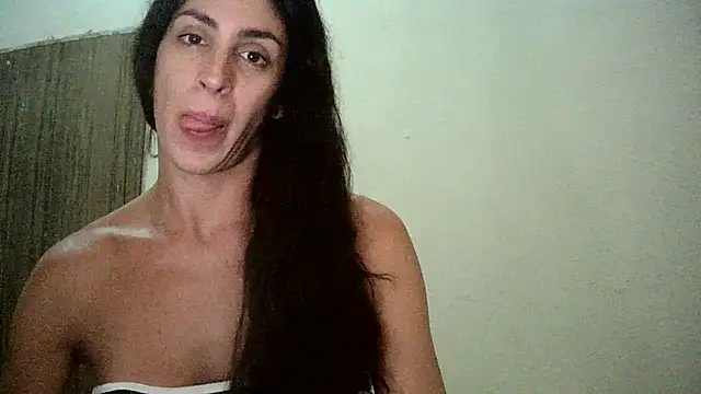 AlexiaDuucan online show from December 23, 2024, 2:20 pm