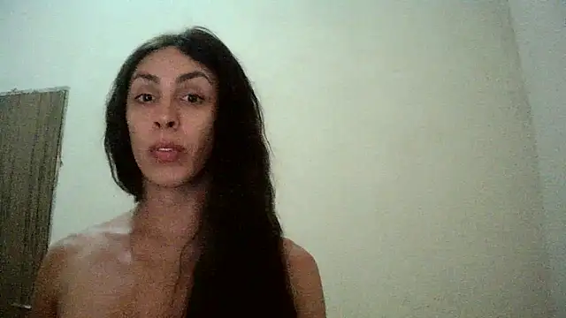 AlexiaDuucan online show from December 16, 2024, 3:37 pm