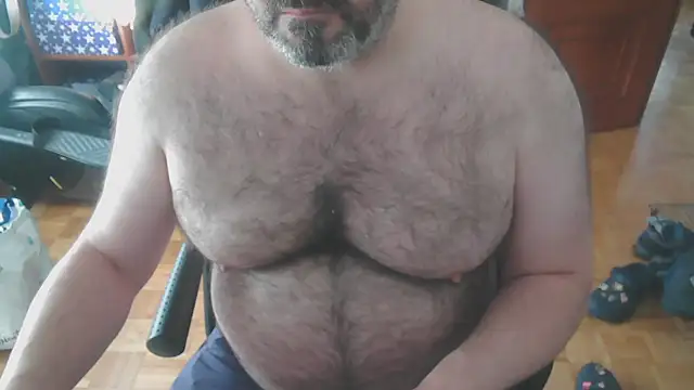 mikeyhotbear online show from December 26, 2024, 1:02 pm