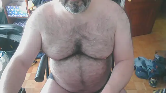 mikeyhotbear online show from January 8, 2025, 12:35 pm