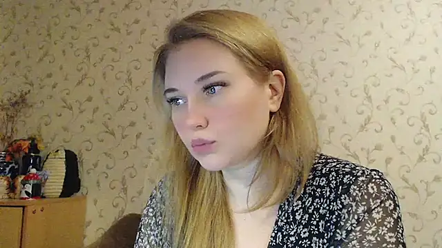 mmmPinUpGirl online show from November 14, 2024, 9:08 pm