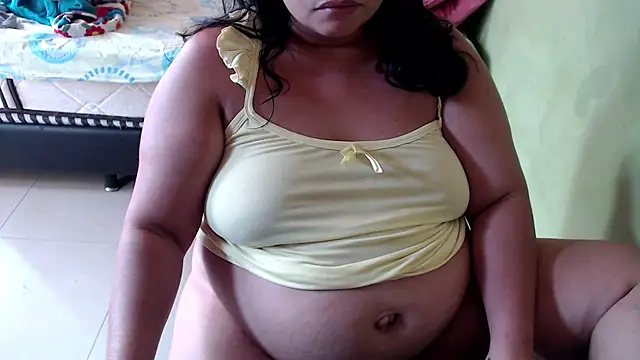 yulieth bbw online show from January 3, 2025, 12:34 pm