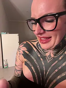 InkedBiitch online show from December 23, 2024, 7:22 pm