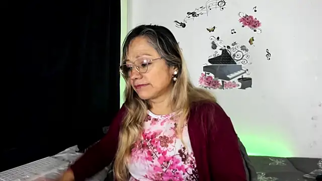 anthonela mature  online show from November 12, 2024, 9:38 pm