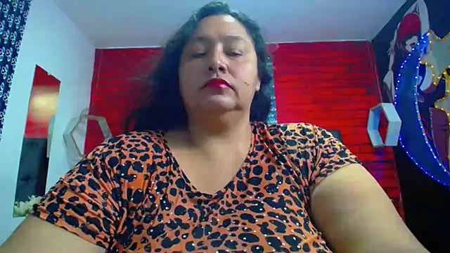 TistMature online show from December 6, 2024, 1:02 pm